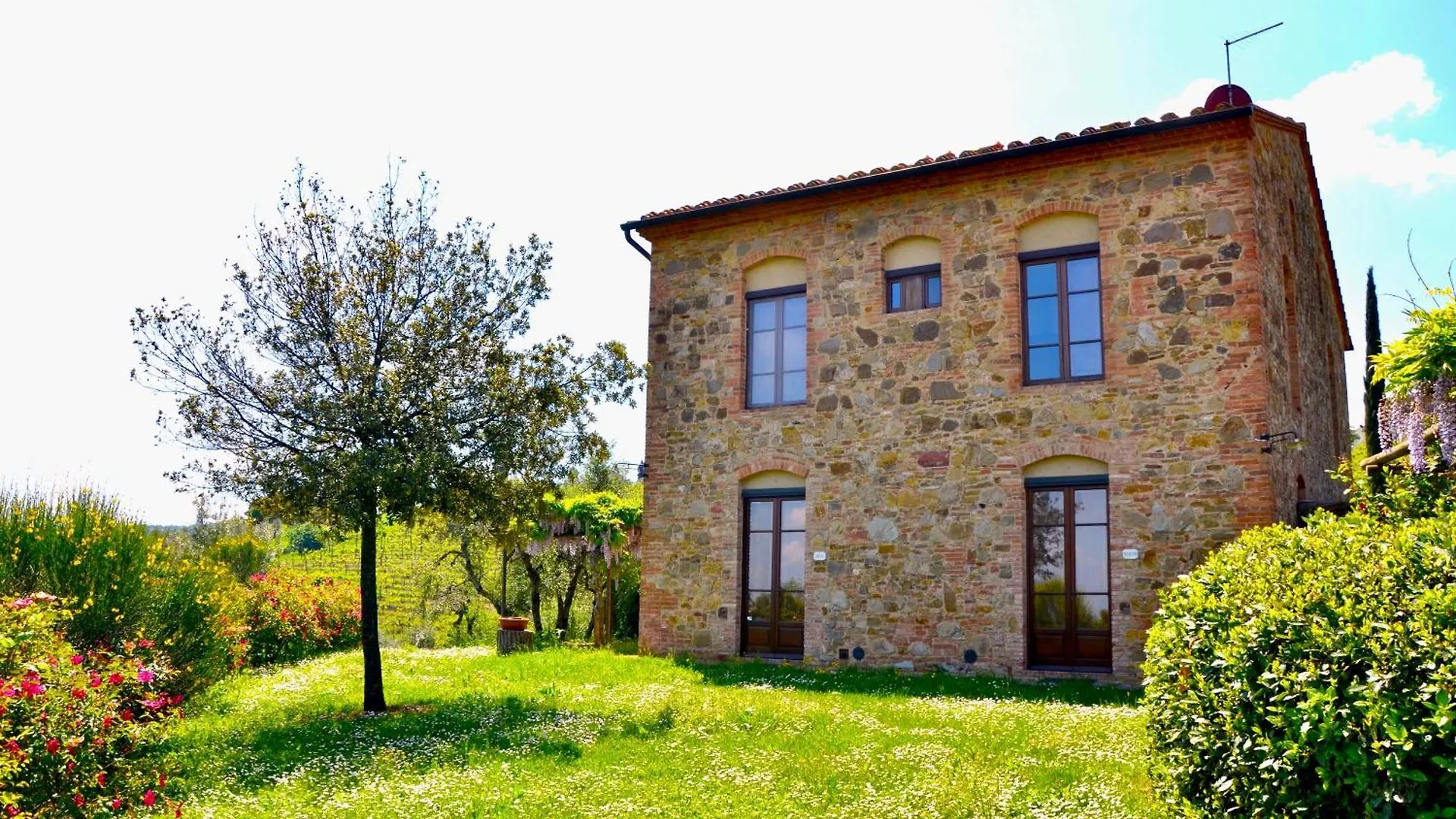 مزرعة للإقامة Agriturismo Rigone In Chianti مونتايون إيطاليا